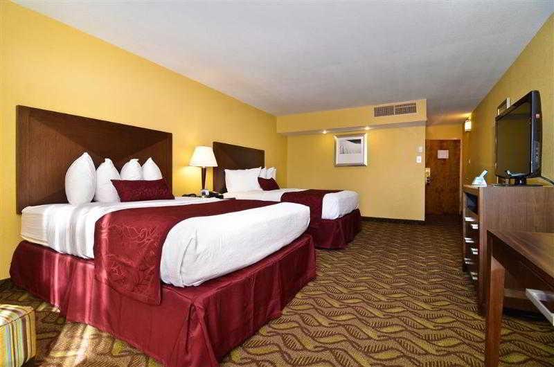 Clarion Inn & Suites روزويل المظهر الخارجي الصورة