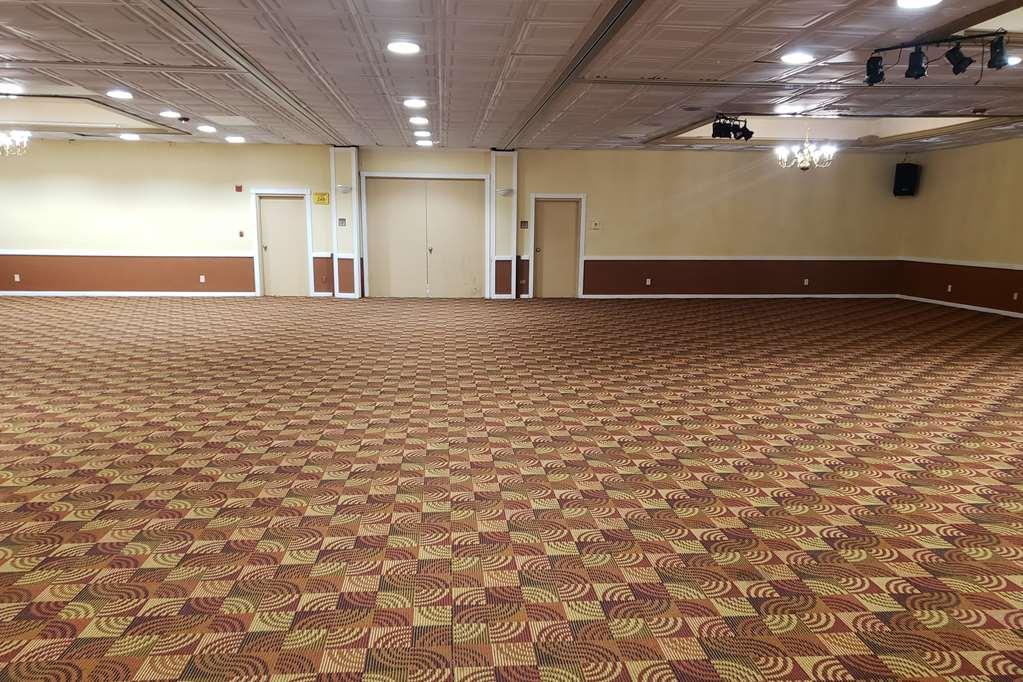 Clarion Inn & Suites روزويل المرافق الصورة