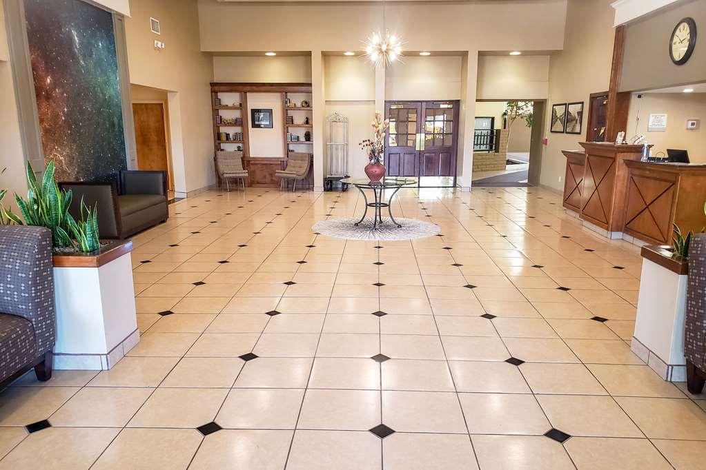 Clarion Inn & Suites روزويل المظهر الداخلي الصورة